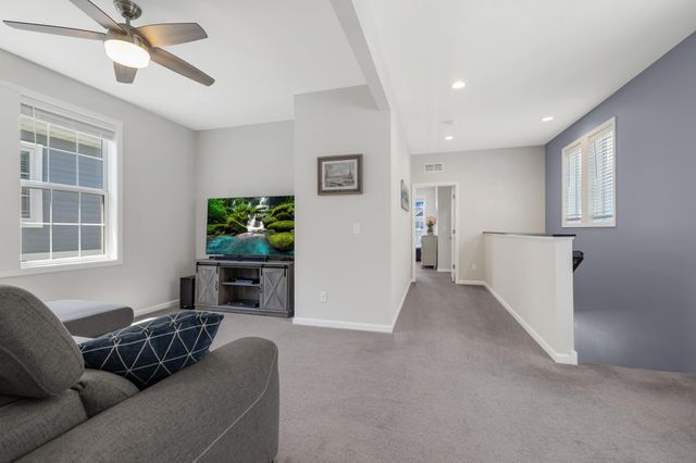 8133 Arrowwood Lane N, Maple Grove, MN 55369