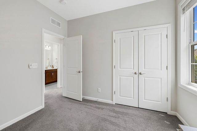 8133 Arrowwood Lane N, Maple Grove, MN 55369