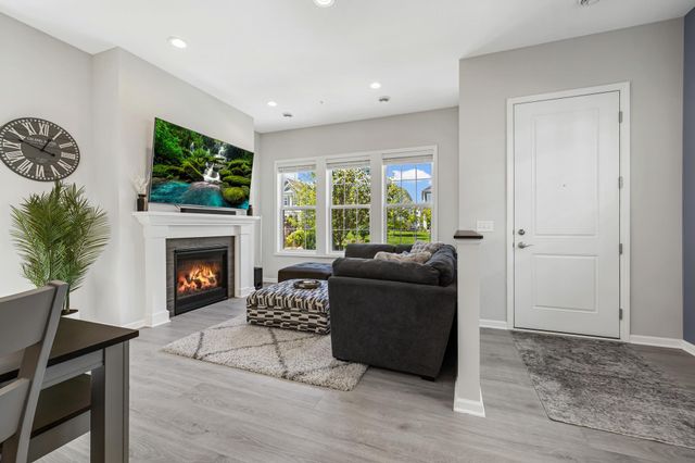 8133 Arrowwood Lane N, Maple Grove, MN 55369