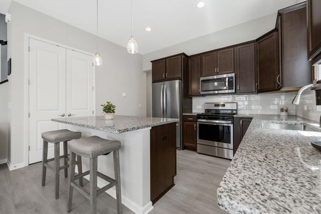 8133 Arrowwood Lane N, Maple Grove, MN 55369