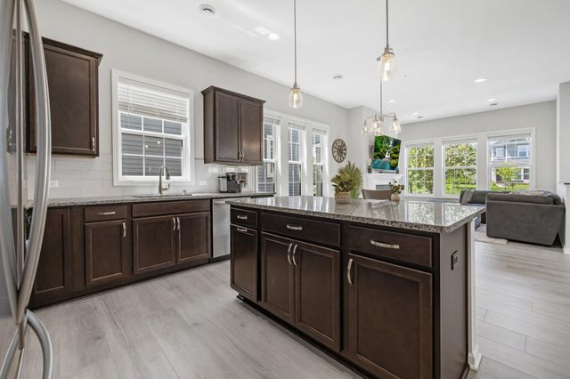 8133 Arrowwood Lane N, Maple Grove, MN 55369