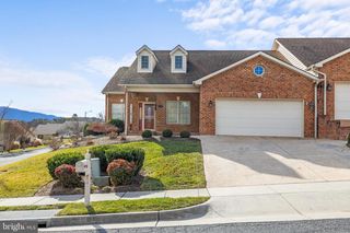 207 DONNA DR, Woodstock, VA 22664