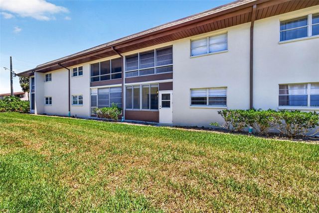 5197 SILENT LOOP 124, New Port Richey, FL 34652