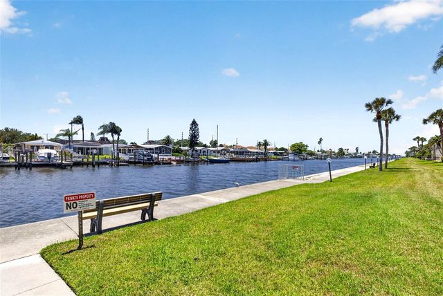 5197 SILENT LOOP 124, New Port Richey, FL 34652