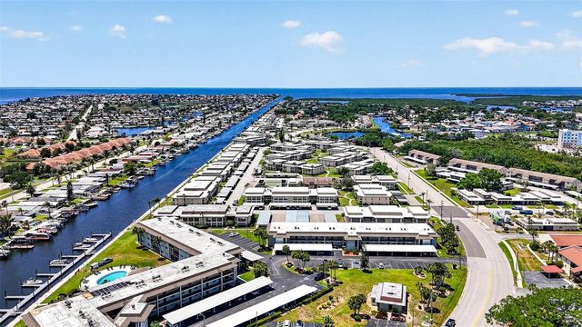 5197 SILENT LOOP 124, New Port Richey, FL 34652
