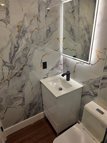 2520 NW 108th St, Miami, FL 33167