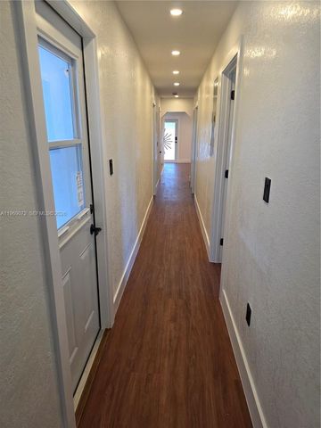 2520 NW 108th St, Miami, FL 33167