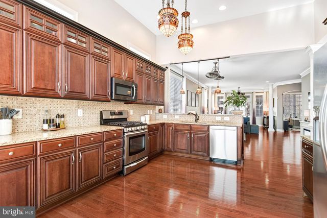 15220 FOG MOUNTAIN CIR, Haymarket, VA 20169