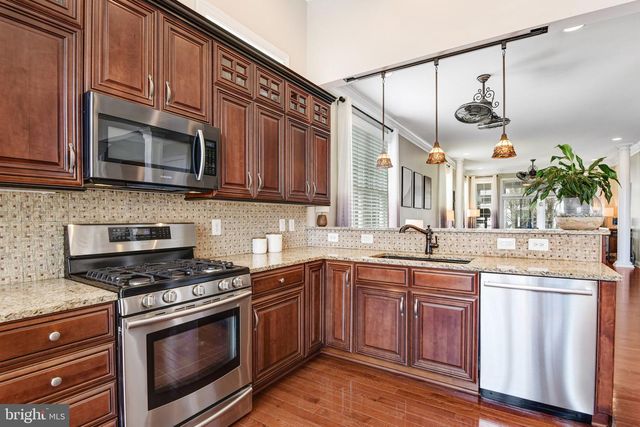 15220 FOG MOUNTAIN CIR, Haymarket, VA 20169