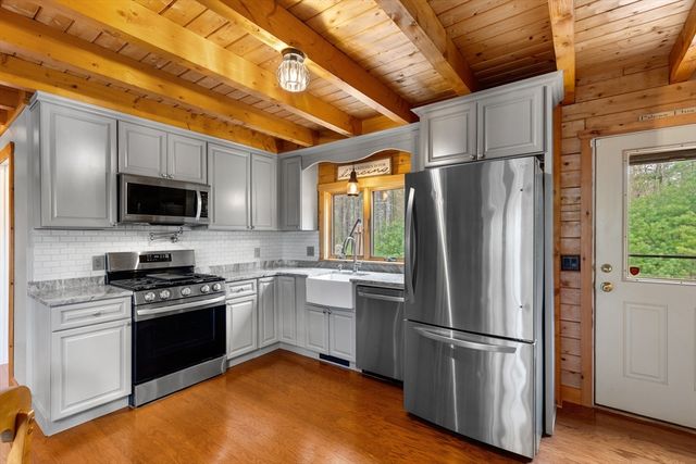 81 S Meadow Rd, Carver, MA 02330