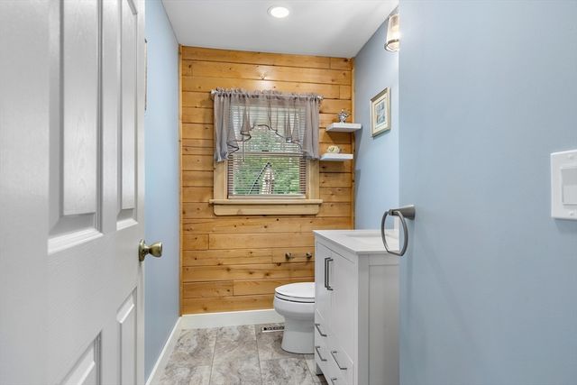 81 S Meadow Rd, Carver, MA 02330