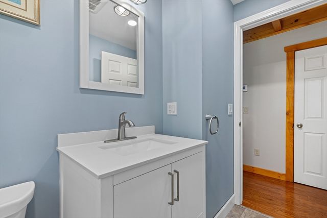 81 S Meadow Rd, Carver, MA 02330