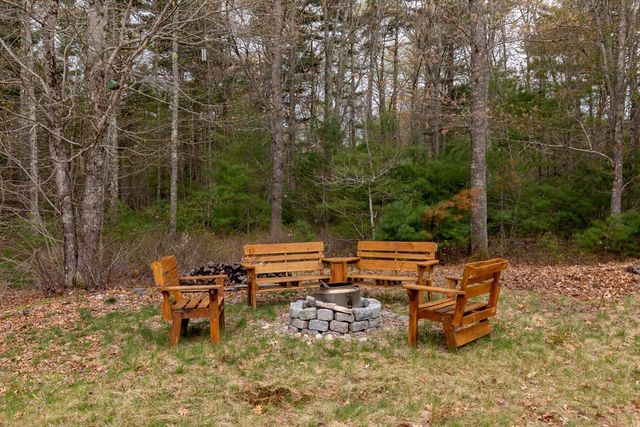 81 S Meadow Rd, Carver, MA 02330