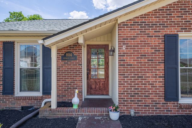 804 Redwood Cir, Columbia, TN 38401