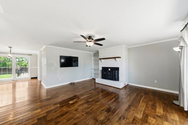 804 Redwood Cir, Columbia, TN 38401