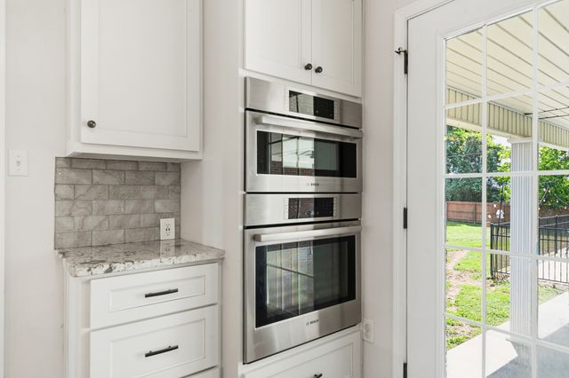 804 Redwood Cir, Columbia, TN 38401