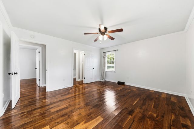 804 Redwood Cir, Columbia, TN 38401