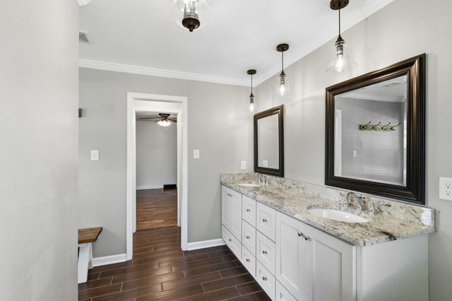 804 Redwood Cir, Columbia, TN 38401
