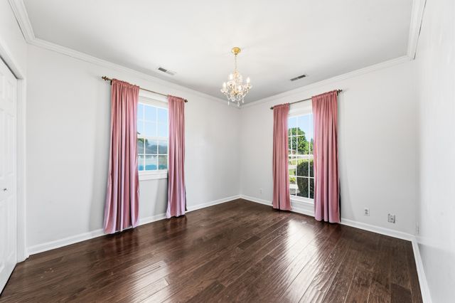 804 Redwood Cir, Columbia, TN 38401