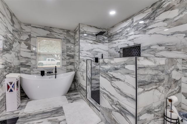 719 Meadowbrooke Circle, Duncanville, TX 75137