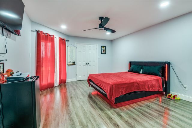 719 Meadowbrooke Circle, Duncanville, TX 75137