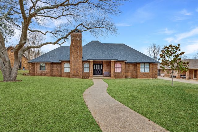 719 Meadowbrooke Circle, Duncanville, TX 75137