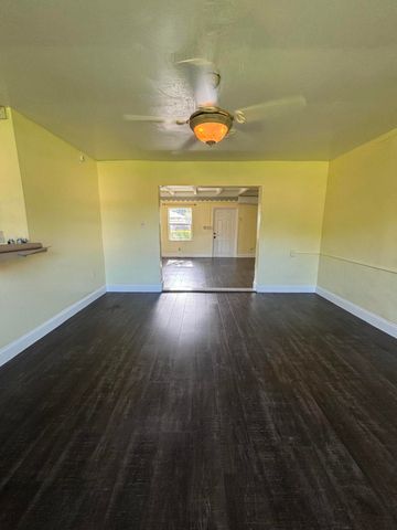 328 Urquhart Street, Lake Worth Beach, FL 33461