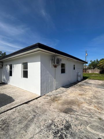 328 Urquhart Street, Lake Worth Beach, FL 33461