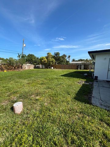 328 Urquhart Street, Lake Worth Beach, FL 33461