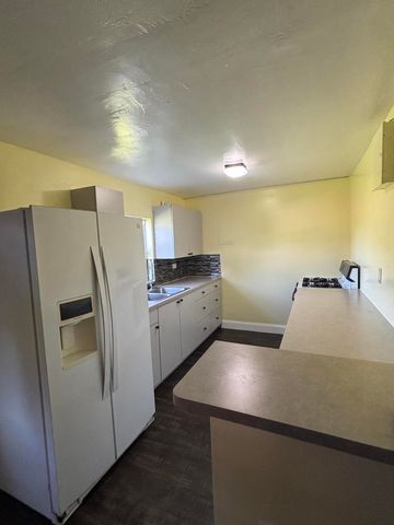 328 Urquhart Street, Lake Worth Beach, FL 33461