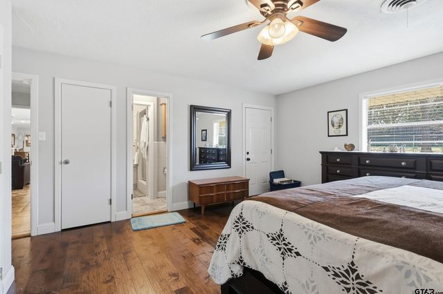 306 Dellwood Drive, Mount Pleasant, TX 75455