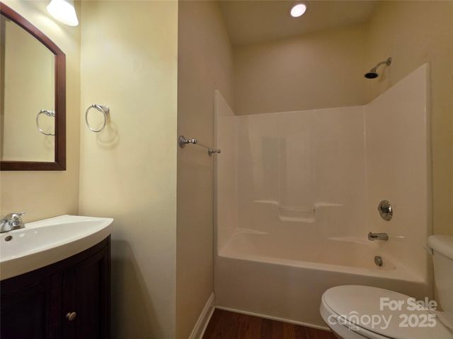 6319 Baltray Road, Charlotte, NC 28278