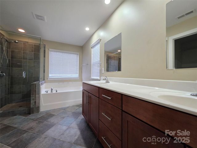 6319 Baltray Road, Charlotte, NC 28278