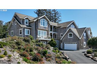 405 FALL CREEK Dr, Tillamook, OR 97141