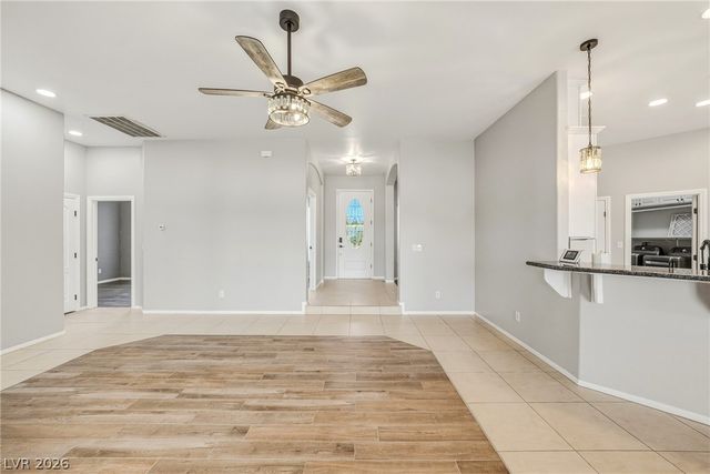 880 Benson Circle, Pahrump, NV 89060