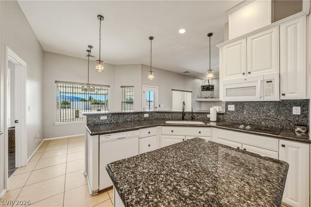 880 Benson Circle, Pahrump, NV 89060