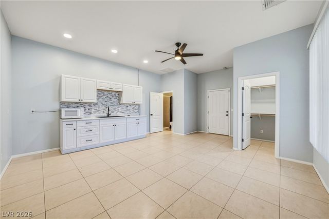 880 Benson Circle, Pahrump, NV 89060