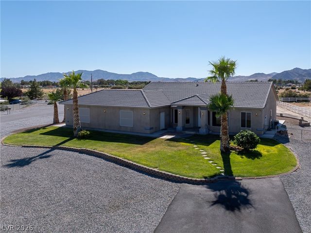 880 Benson Circle, Pahrump, NV 89060
