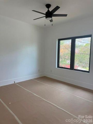 3 Locust Street, Asheville, NC 28804
