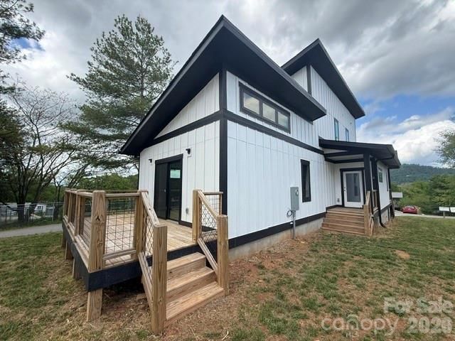 3 Locust Street, Asheville, NC 28804