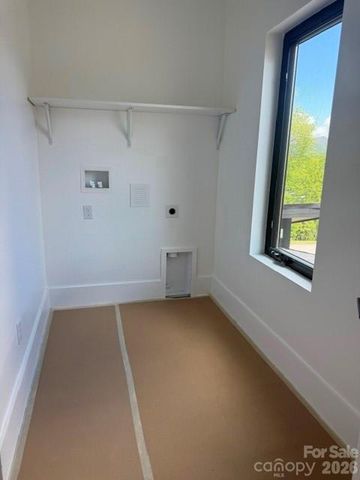 3 Locust Street, Asheville, NC 28804