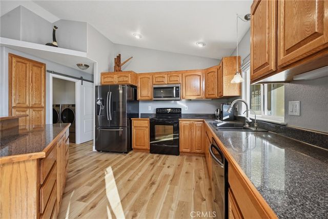 19093 Ravenhill Road, Hidden Valley Lake, CA 95467