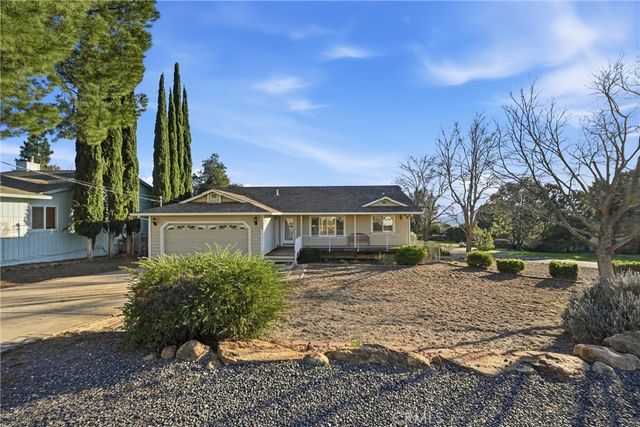 19093 Ravenhill Road, Hidden Valley Lake, CA 95467