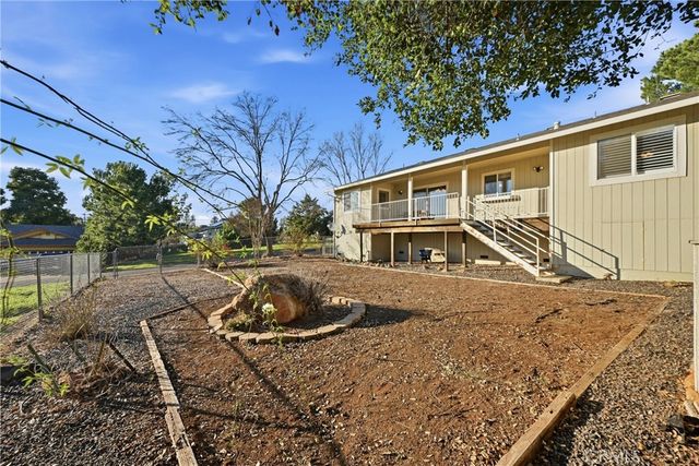 19093 Ravenhill Road, Hidden Valley Lake, CA 95467