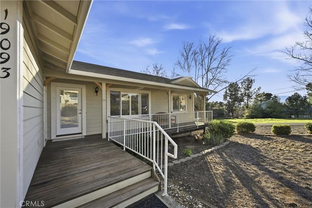 19093 Ravenhill Road, Hidden Valley Lake, CA 95467