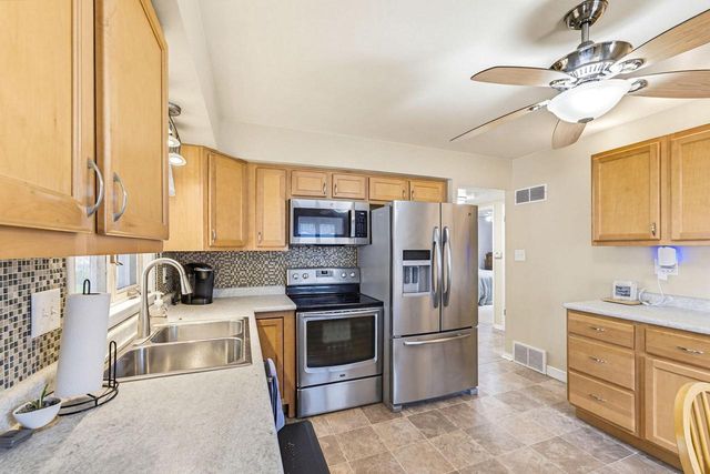 3421 S 80th STREET, Milwaukee, WI 53219