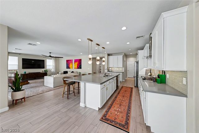 5937 Villa Loma Street, Las Vegas, NV 89148