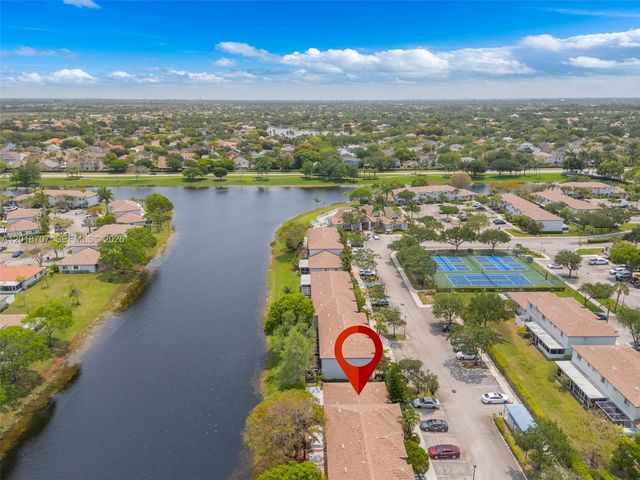 20869 NW 4th St, Pembroke Pines, FL 33029