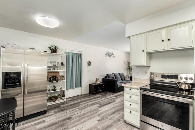 15618 N 21ST Street, Phoenix, AZ 85022