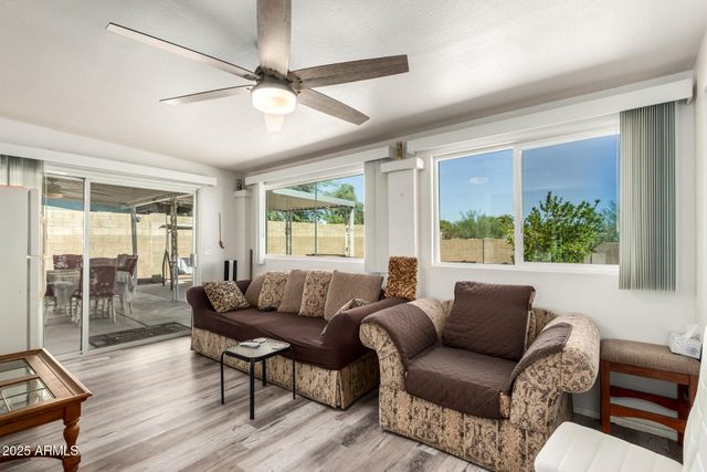 15618 N 21ST Street, Phoenix, AZ 85022